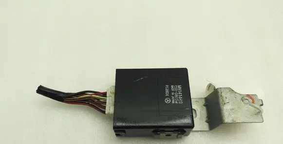 Mitsubishi L200 Window control relay MN141469