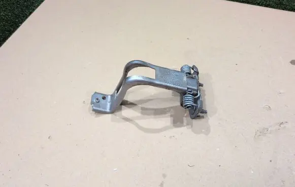 Renault Trafic III (X82) Loading door check strap stopper 824302173RA 8000062596 8000062596G