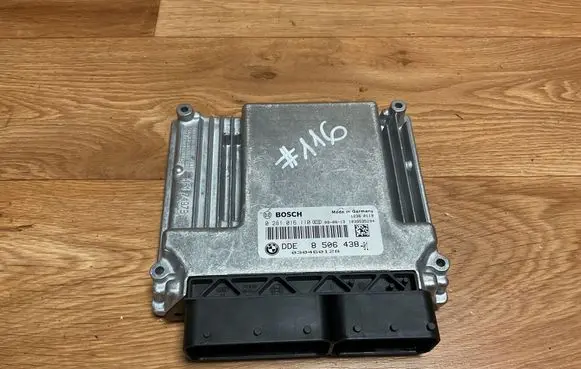 BMW 5 E60 E61 Engine control unit/module 8506438 0281016110 030460128