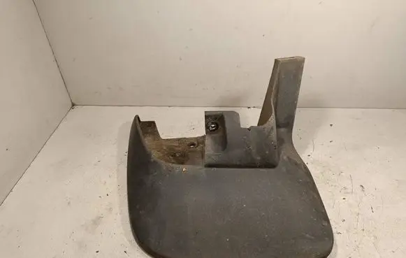 Mitsubishi L200 Front mudguard 5370b203