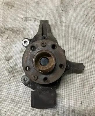 Renault Latitude (L70) Front wheel hub spindle knuckle 400150006R