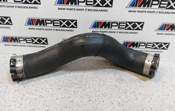 BMW 5 G30 G31 Intercooler hose/pipe 2798262