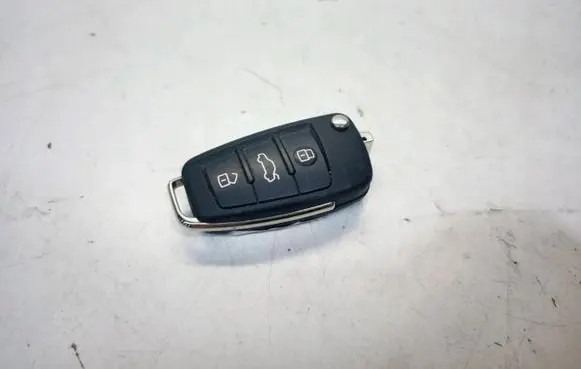 Audi A3 S3 8V Ignition key/card 
