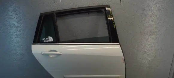 Renault Laguna III Rear door 