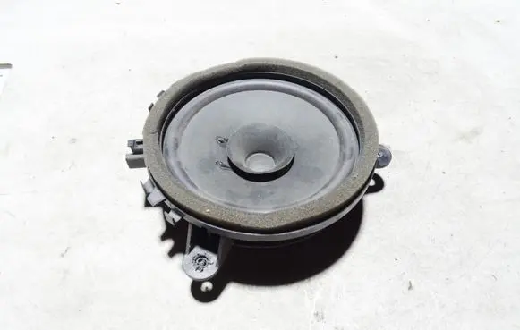 Volvo S60 Front door speaker 30657444