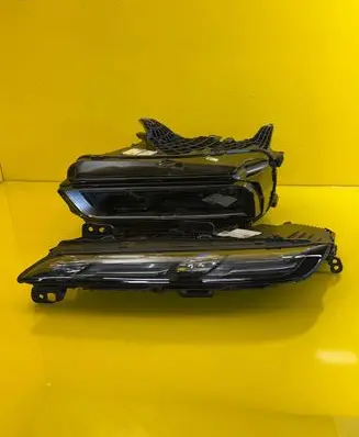 BMW 7 G70 Headlight/headlamp 9879935-09