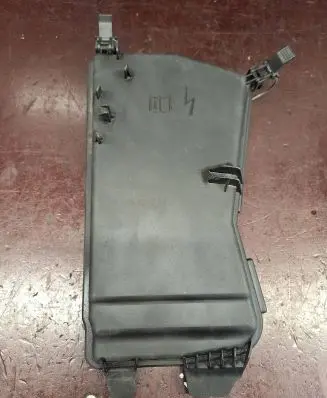Mercedes-Benz E W212 Fuse box cover A2125400082