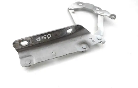 Engine bonnet/hood hinges