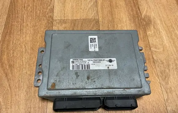Mini One - Cooper R50 - 53 Engine control unit/module 7557395 S83293 S122237006B