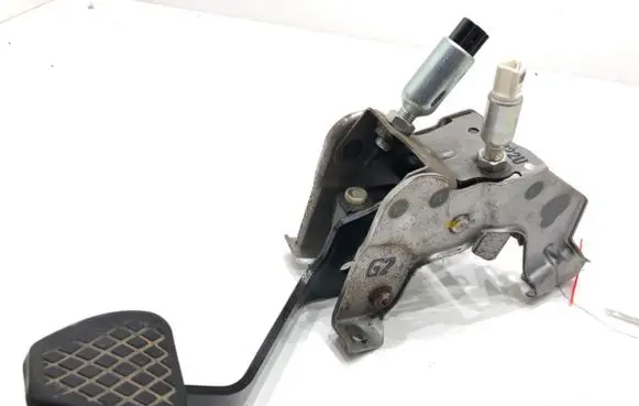 Honda CR-V Pedal assembly 