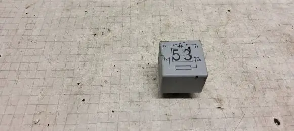 Volkswagen Transporter - Caravelle T5 Other relay 141951253 20240072