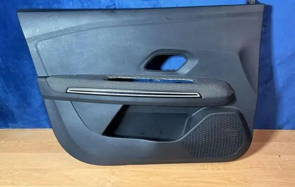 Dacia Sandero III Front door card panel trim