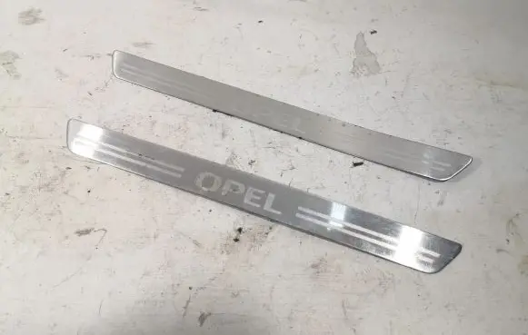 Opel Insignia A Front sill trim cover 13272117