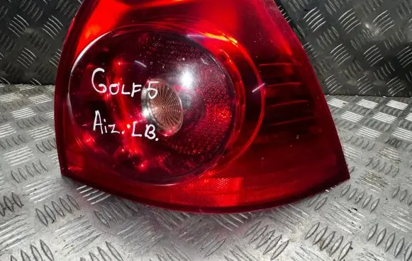 Volkswagen Golf V Rear/tail lights 1K6945096E 00236852