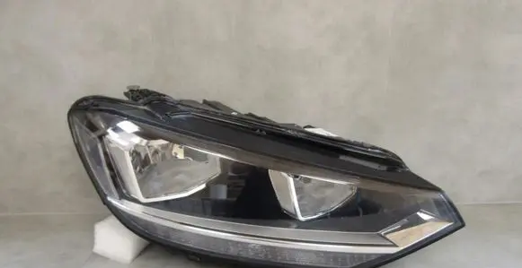Volkswagen Touran III Headlight/headlamp 5TB941006A