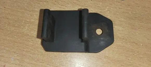 BMW 5 E39 Radiator mount bracket 17111740315