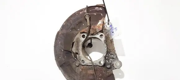 Volvo S80 Front wheel hub 9461944