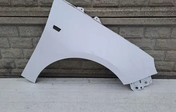 Opel Adam Fender