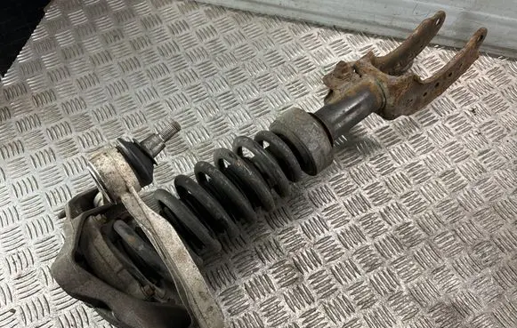 Volkswagen Touareg I Front shock absorber with coil spring