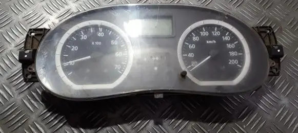 Dacia Logan I Speedometer (instrument cluster) 8200752820