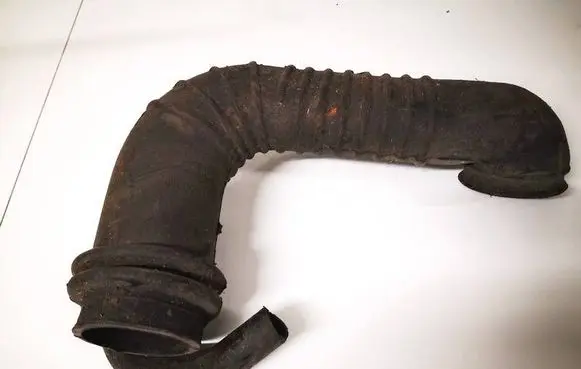 Audi 100 200 5000 C3 Air intake hose/pipe 069129627f