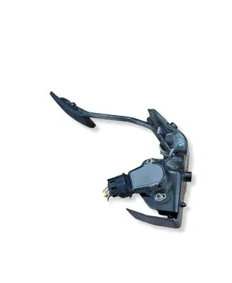 Toyota Avensis T250 Accelerator throttle pedal 