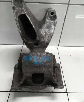 Audi A5 8T 8F Engine mounting bracket 8K0199307BM