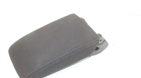 Volkswagen PASSAT B8 Armrest 