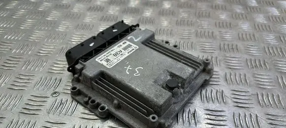 KIA Sportage Engine control unit/module 391502A380 0281032614