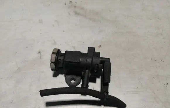 Toyota Verso Turbo solenoid valve 3024421 8509323