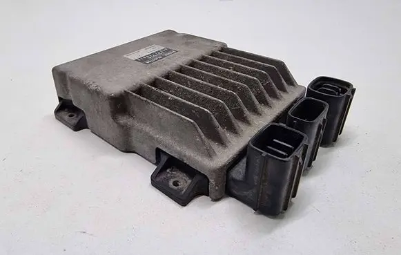 Toyota Corolla Verso AR10 Fuel injection control unit/module 8987120070 1310001371