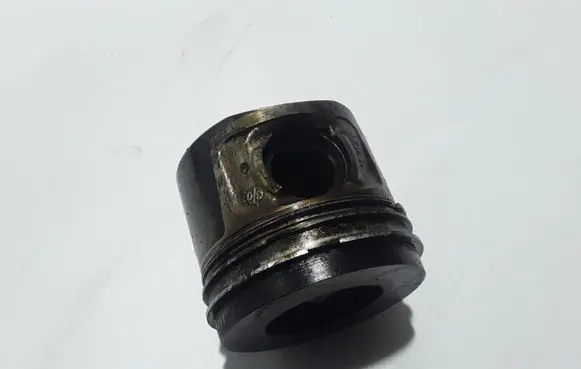 BMW 5 F10 F11 Piston with connecting rod 11257810755
