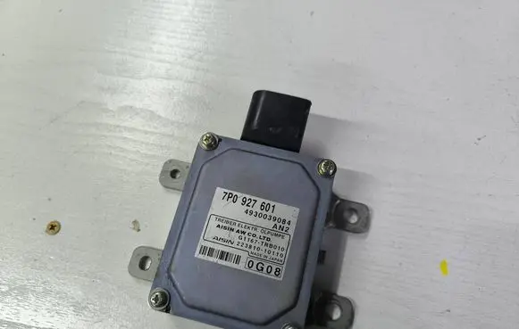 Porsche Cayenne (92A) Transfer box differential control unit 7P0927601 22381010110 4930039084