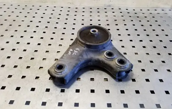 KIA Soul Engine mount bracket 21932K4000