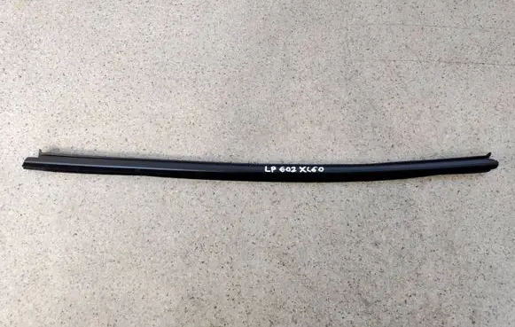 Volvo XC60 Front door trim (molding)