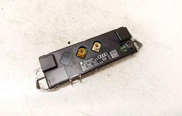 Audi A4 S4 B8 8K Antenna control unit 8K5035225AA