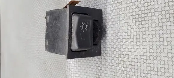 Volkswagen Polo II 86C 2F Fog light switch 323941531