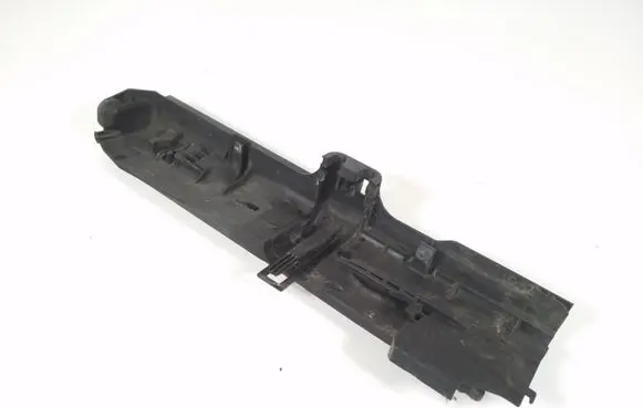 BMW X1 E84 Radiator mount bracket 7524912