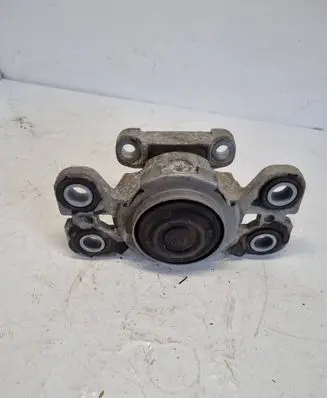 Volvo XC70 Engine mount bracket M3129
