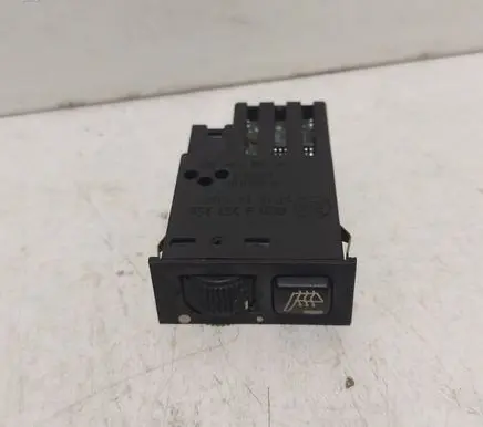 BMW 5 E39 Seat heating switch 61318352259 03055000 459500