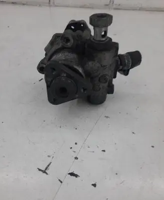 Audi A4 S4 B7 8E 8H Power steering pump 8E0145155N 7690955121