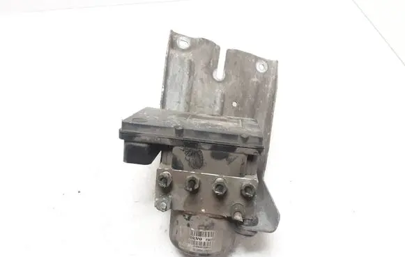 Volvo XC90 ABS Pump 30793447