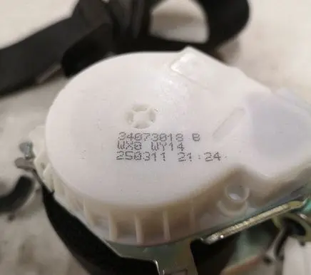 BMW 3 E90 E91 Front seatbelt 34073018