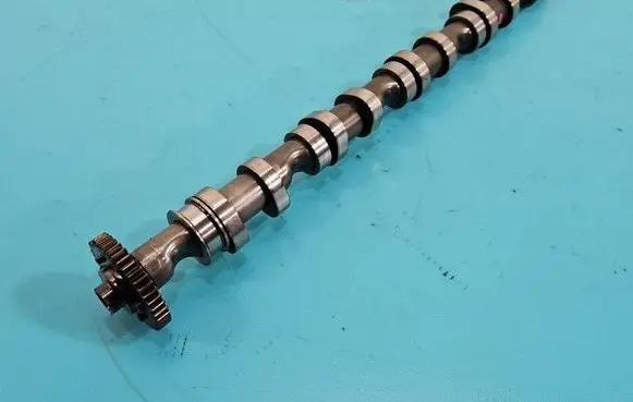 Volkswagen PASSAT B7 Camshaft IMPRK1495511