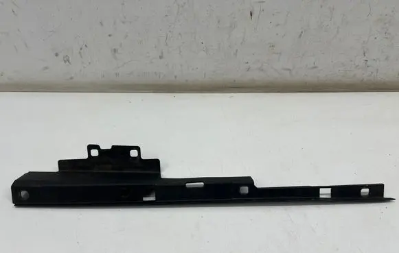 Polestar 2 Fender end trim 32234902