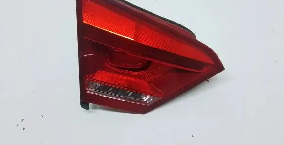 Volkswagen PASSAT B7 USA Tailgate rear/tail lights 561945293