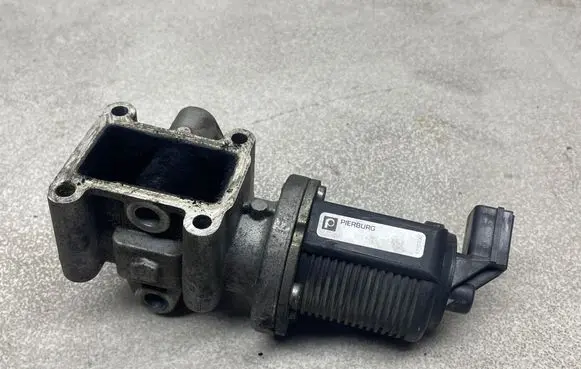 Opel Zafira B EGR valve 55215031