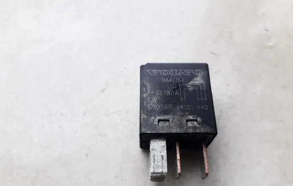 Volvo S60 Other relay V23074 9441161