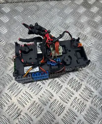 Mercedes-Benz E W213 Fuse module A2139068801 0234563 ZGS003Q03