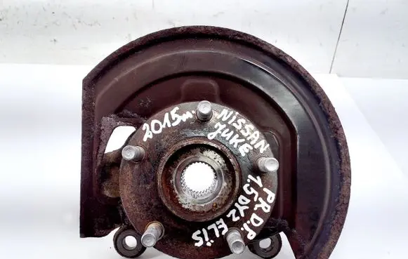 Nissan Juke I F15 Front wheel hub